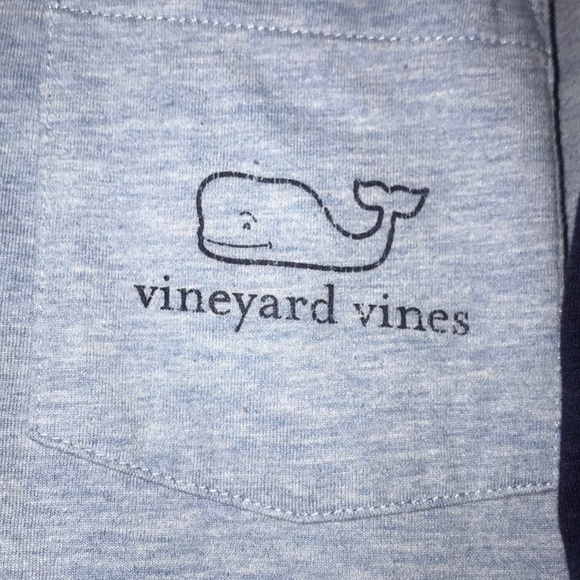 Vineyard vines shirt - Picture 3 of 7